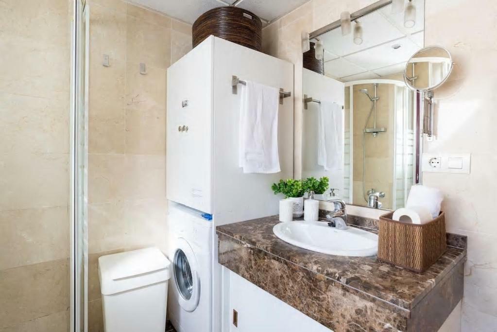 Calma Chicha Apartment มาลากา ภายนอก รูปภาพ